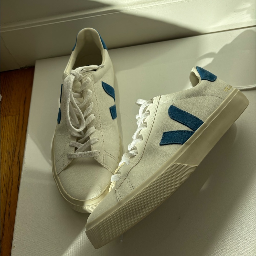 Men’s sneakers